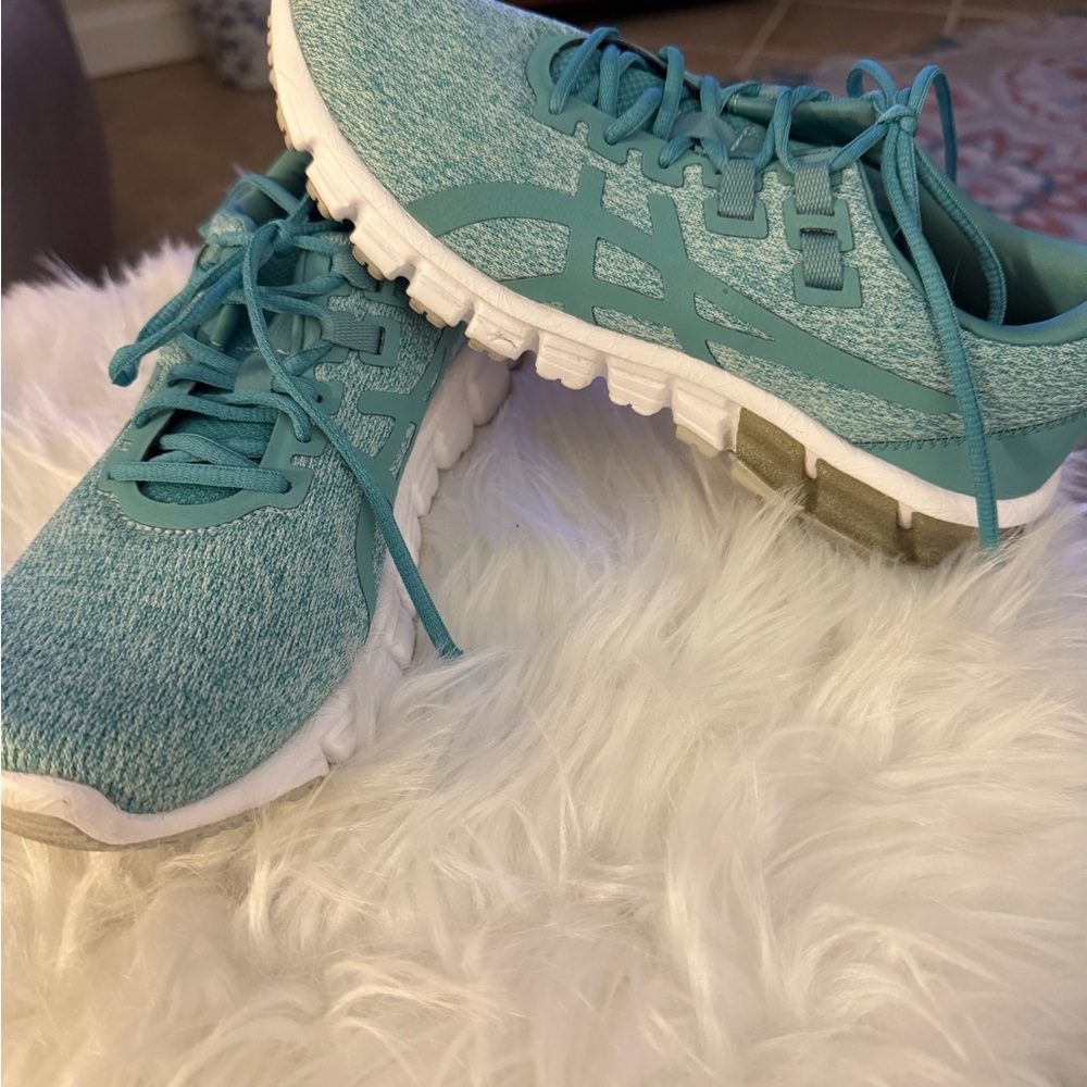 ASICS Women's Teal Running Shoes - Picture 3 of 13